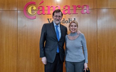 Mariano Rajoy nos entrega diploma de especialización en mediación aplicada a la jurisdicción de lo social en la Cámara de Comercio de Valladolid